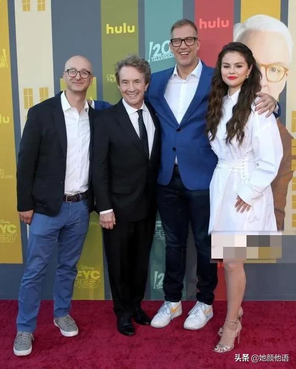 在贾斯汀·比伯因半脸瘫痪而呼救时，塞莱娜·戈麦斯的举动掀起波澜