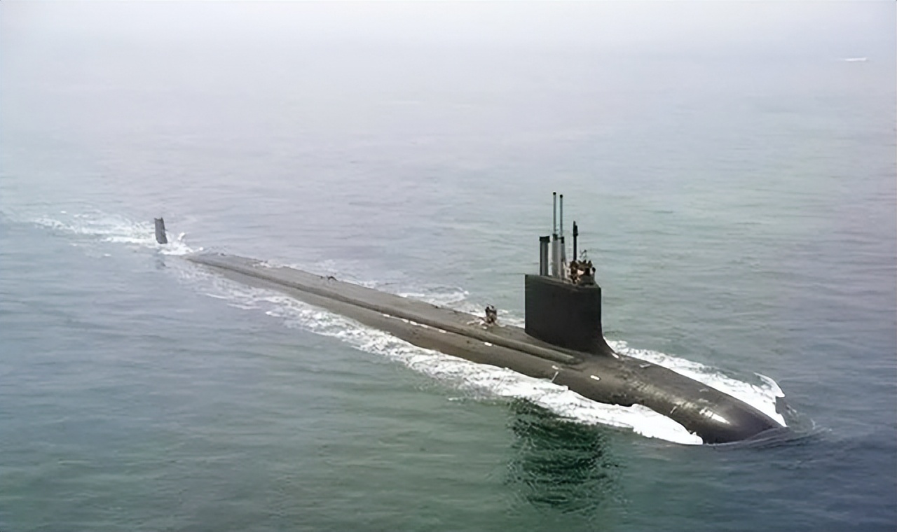 ��Ǳͧ�Ĳ��ģ����������ʲô���̣�