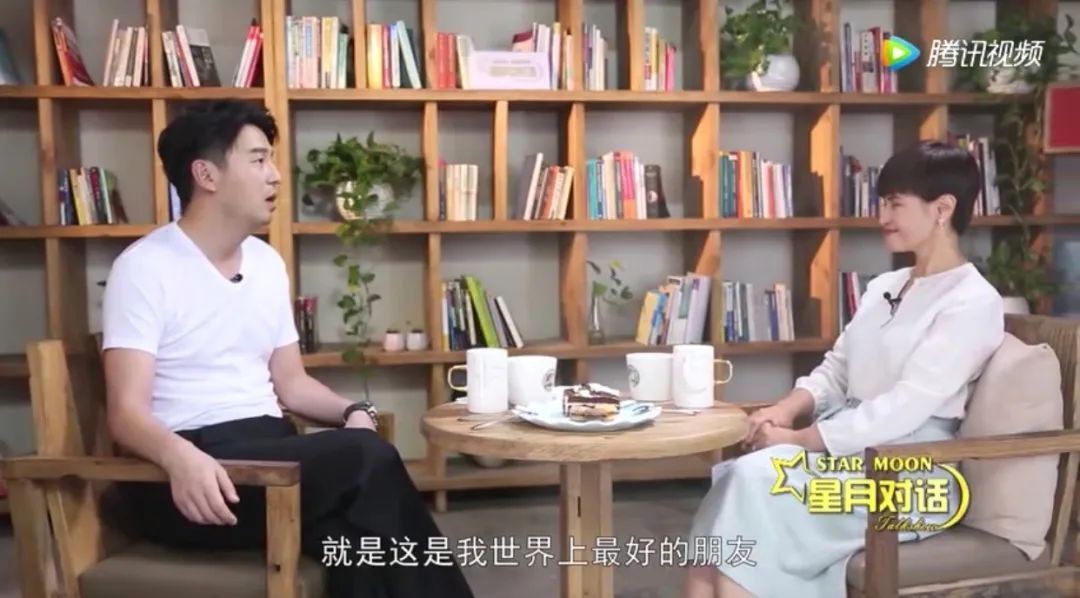 雷佳音老婆翟煦飞：老公粉丝千万合作美女无数，她为何从不秀恩爱