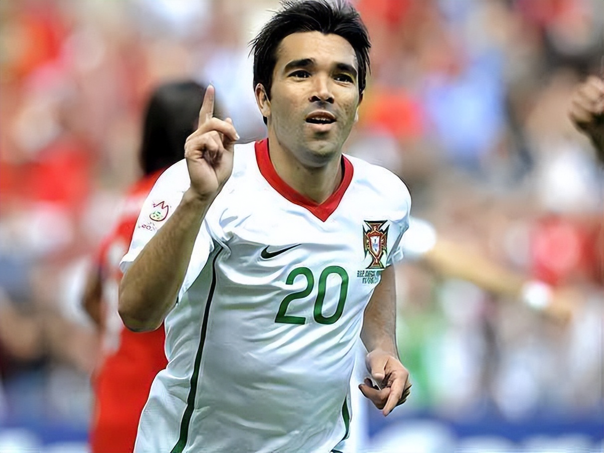 罗马新狼王——德罗西(意大利,1983年出生,身高185cm)——托蒂之后的