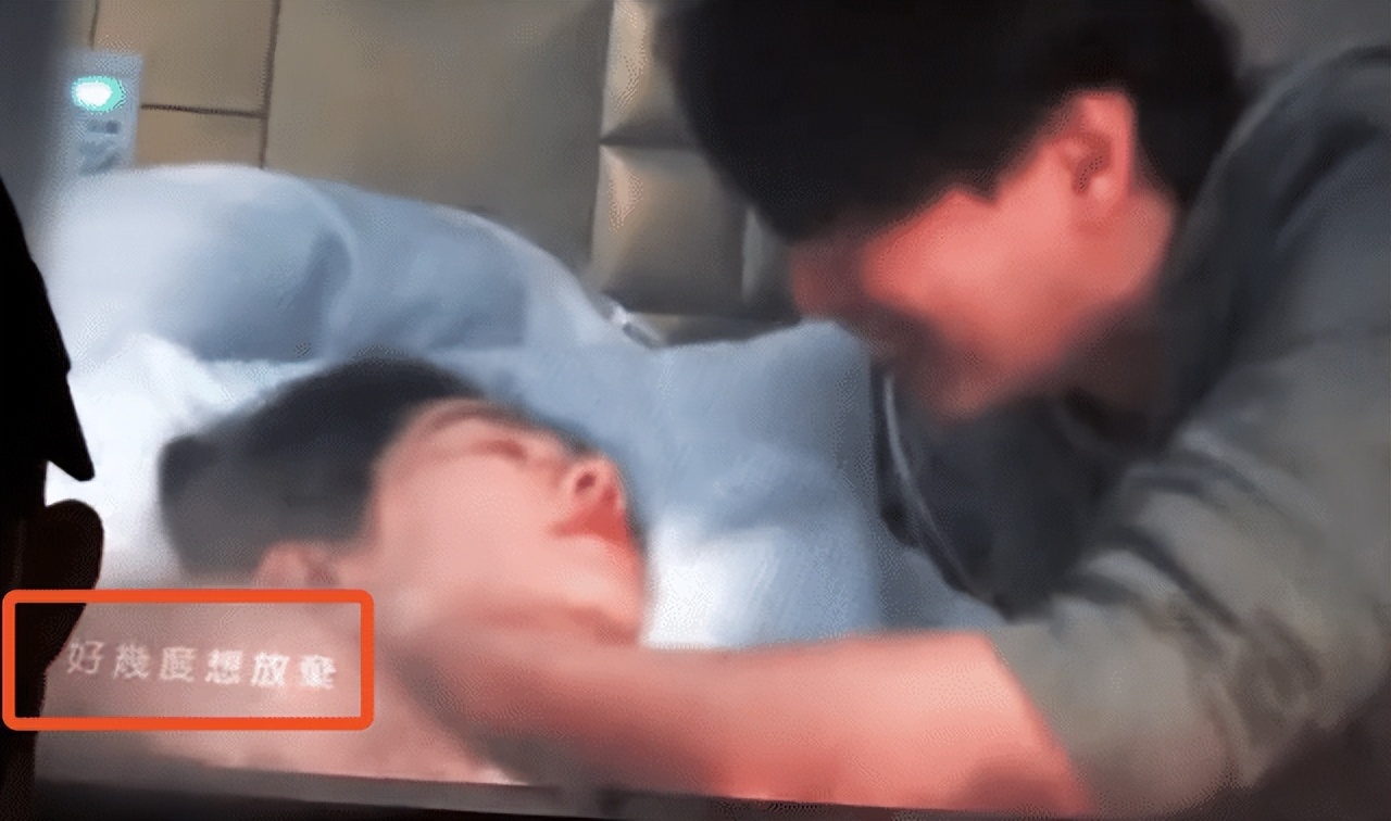 Ella为儿子庆祝5岁生日，亲吻孩子母爱爆棚，劲宝比心画风喜感