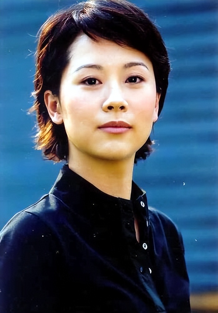 演员海清事业爆红家庭美满丈夫帅气儿子优秀她才是人生赢家