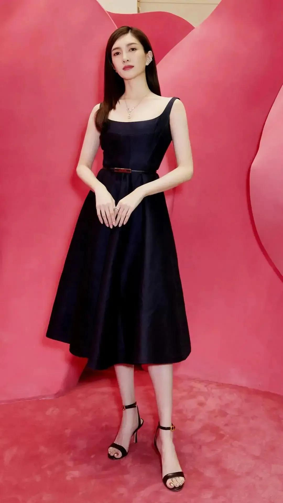 女星江疏影—温柔如水，美丽动人