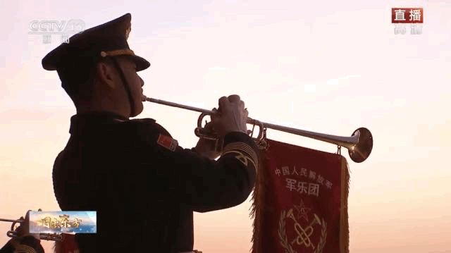 祝福祖国，繁荣昌盛！天安门广场新年首场升旗仪式现场直击——