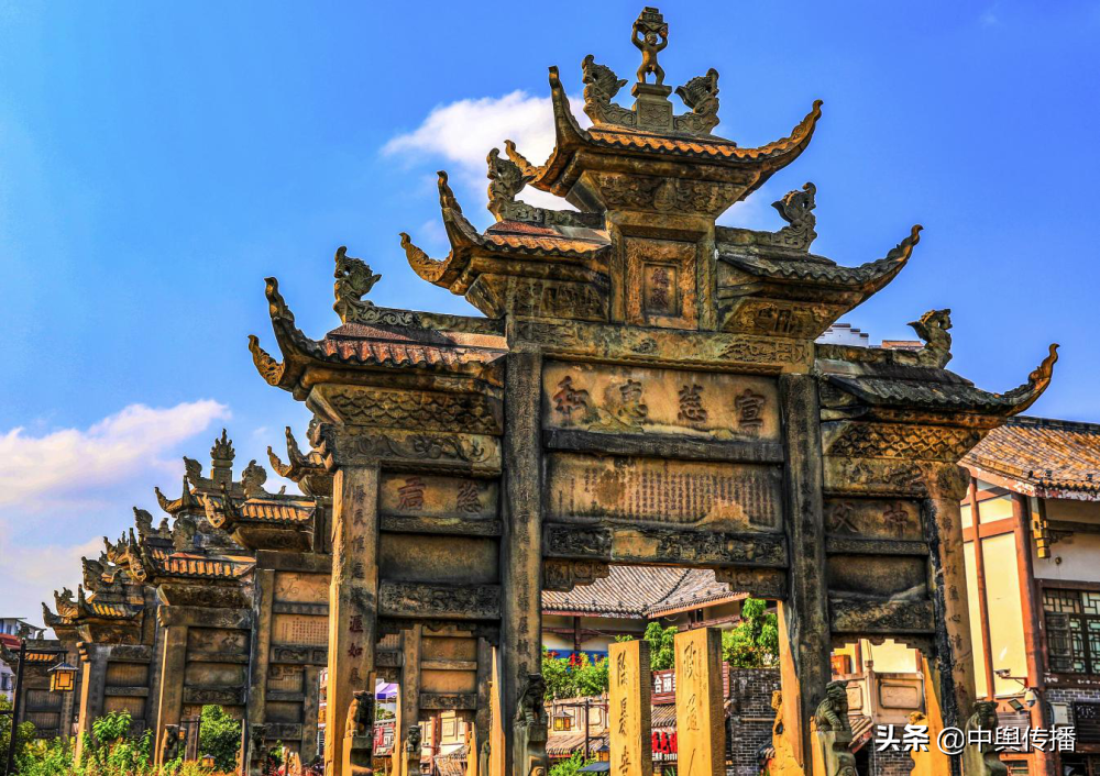 “坊湖”之间 五一“趣”游隆昌