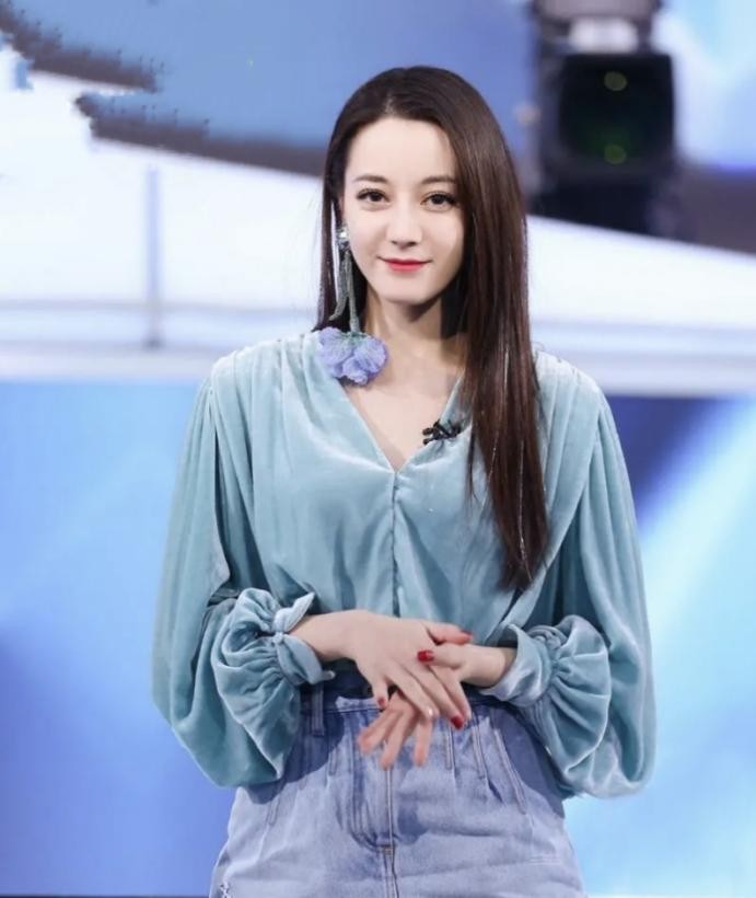 “天山”出大美人，10位新疆女明星，个个盘正条顺，美得各有千秋