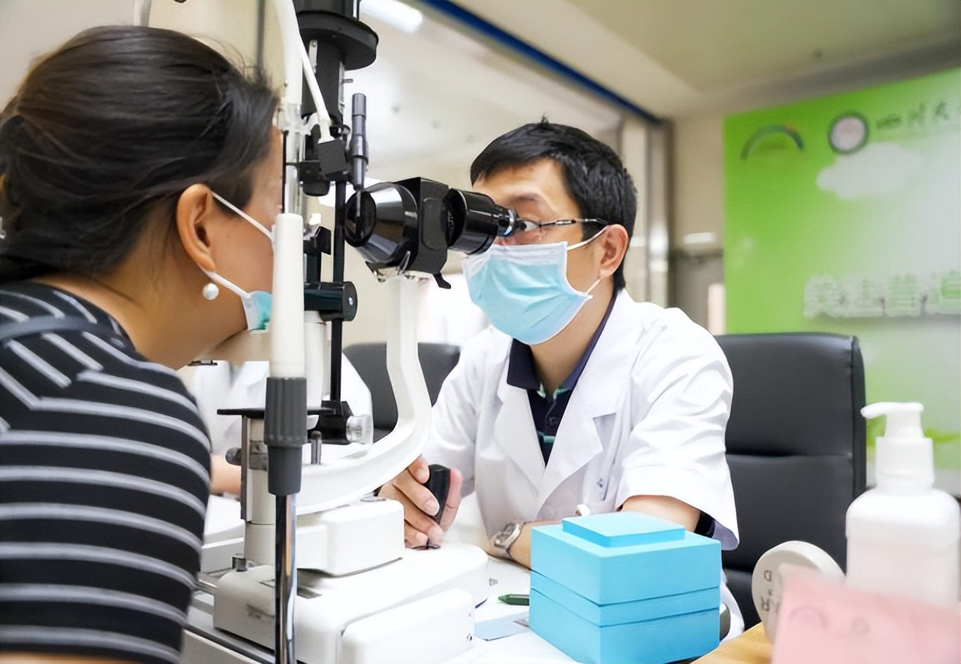 迎全国“爱眼日”眼科义诊为群众“办实事”