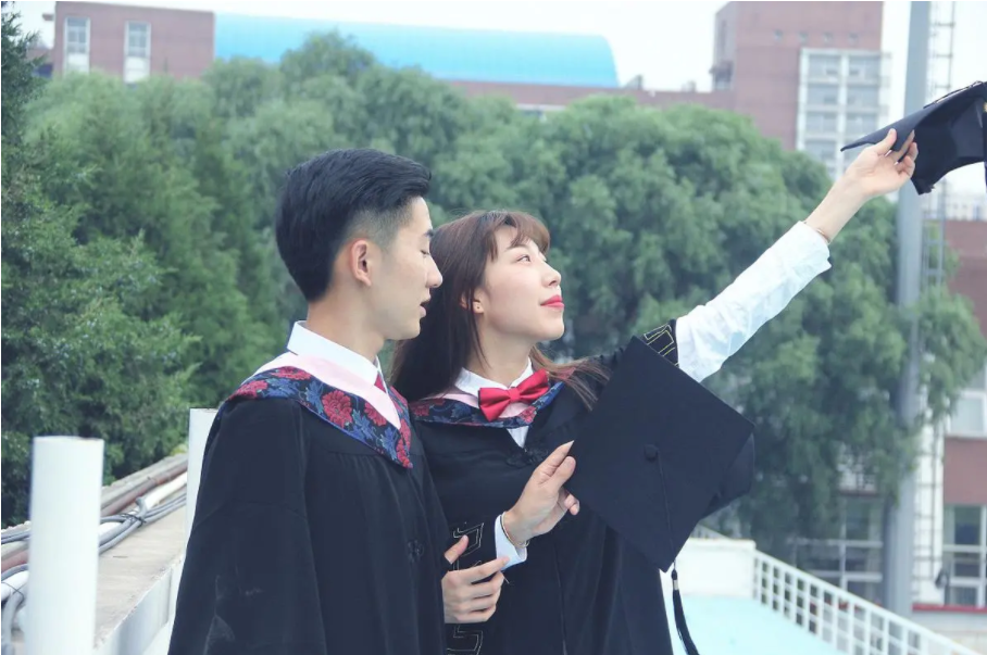 大学男生遇上新课题，身高多少才算合格？大学女生说出心里话