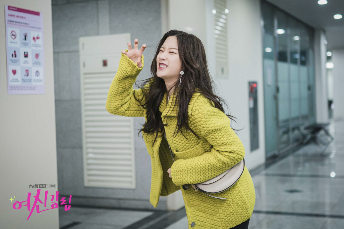 文佳煐,黄寅烨主演,讲述对外貌感到自卑的善良平凡少女「任朱静」