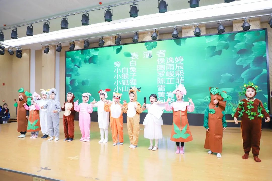 花田花绽，阅读悦心｜双流区黄甲小学举行读书节之阅读表演赛