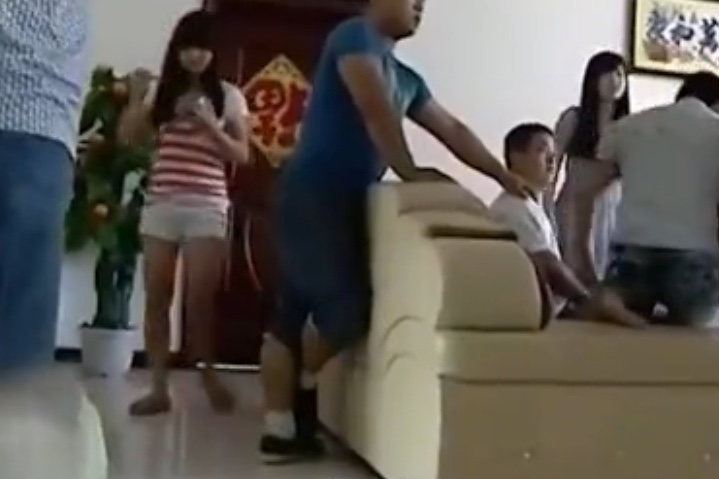 老公和小三,老公和小三偷偷联系,该如何面对