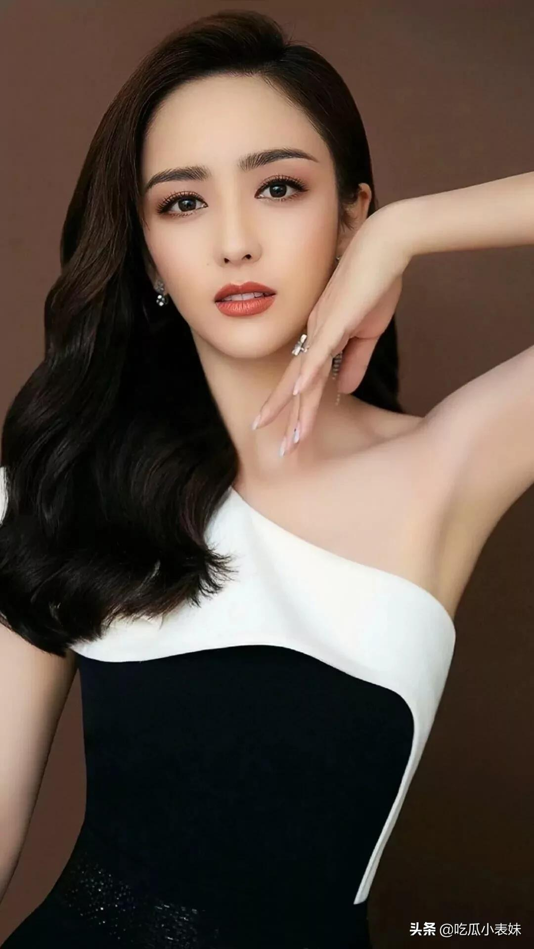 佟丽娅，如花似玉，闭花羞月