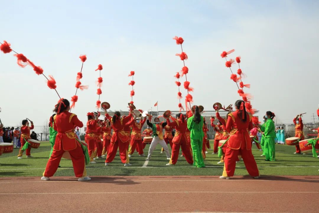 “巾幗心向黨 奮進(jìn)新征程”群眾性文化 娛樂(lè)活動(dòng)亮彩紛呈