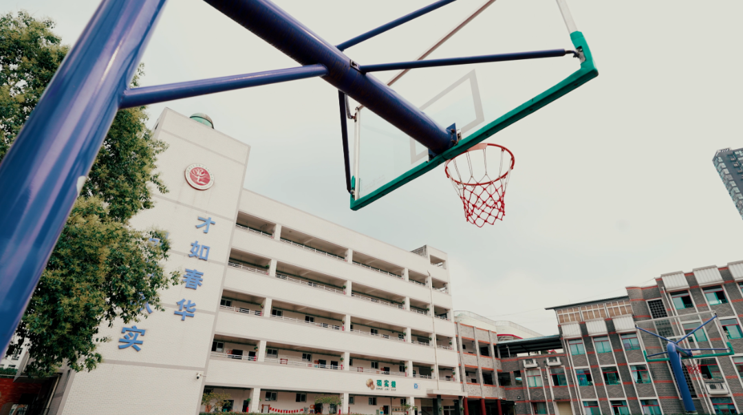 热烈祝贺华阳实验小学被评为“教师和校（园）长发展基地校”