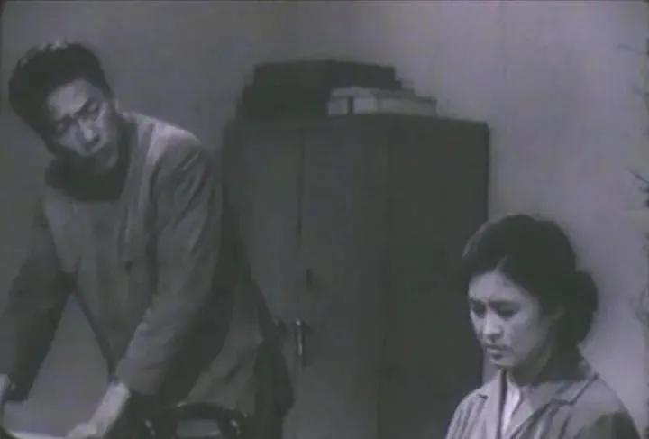 世界电影（0105）朝鲜电影《轧钢工人》（1972）剧照欣赏