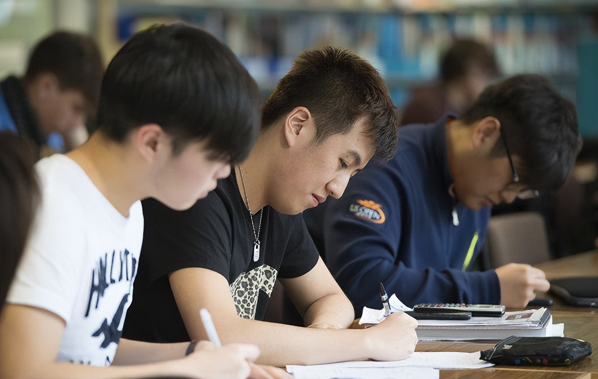 503分上北大？高考令人羡慕的“捡漏王”，究竟是怎么报考的