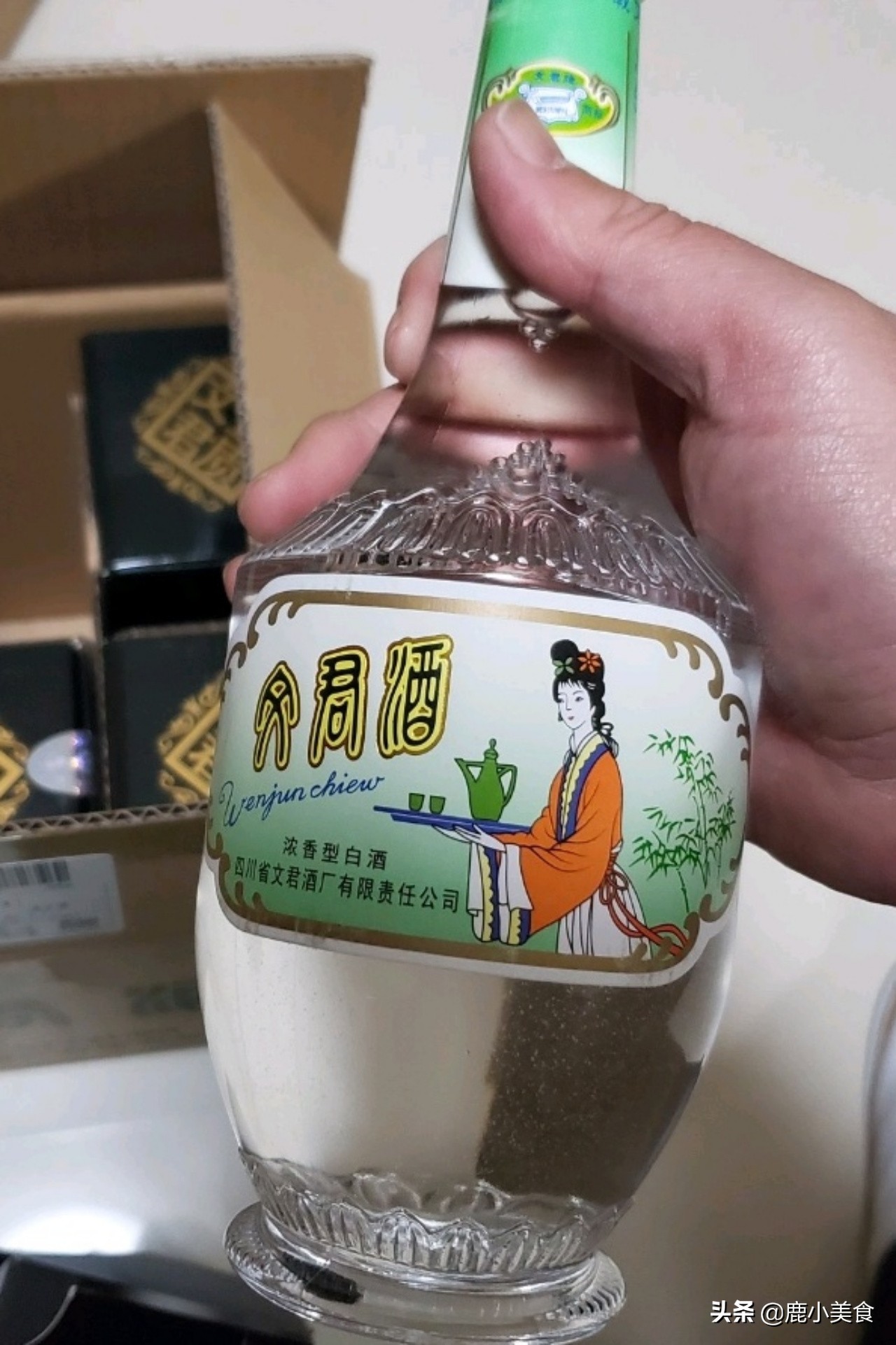 预算三四百，买啥浓香酒送老爸？我推荐5款，都是纯粮好酒，好喝