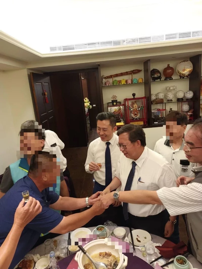 揭林智堅逐桌敬酒在鄭文燦官邸！ 凌濤質疑濫用公帑輔選