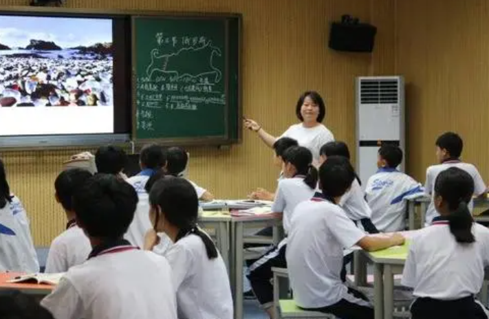 “拍照搜题”软件下线，学渣哭晕在厕所，学霸表示不受影响