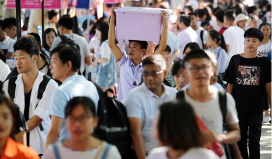 辽宁3所高校真实情况流出，太多毕业生被坑，毕业证书如同废纸