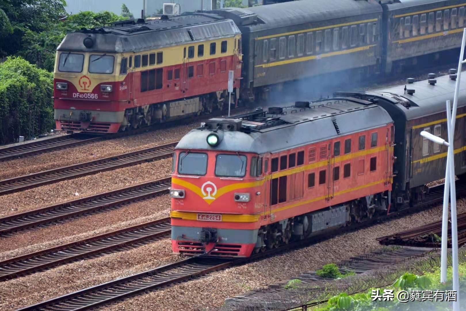 火車票一開售就“賣完”顯示無票的真相