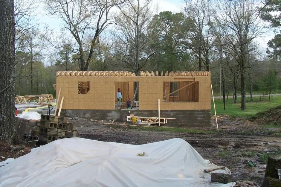 离婚三次，带四个娃零基础徒手造300平大房子，最后成为人生赢家