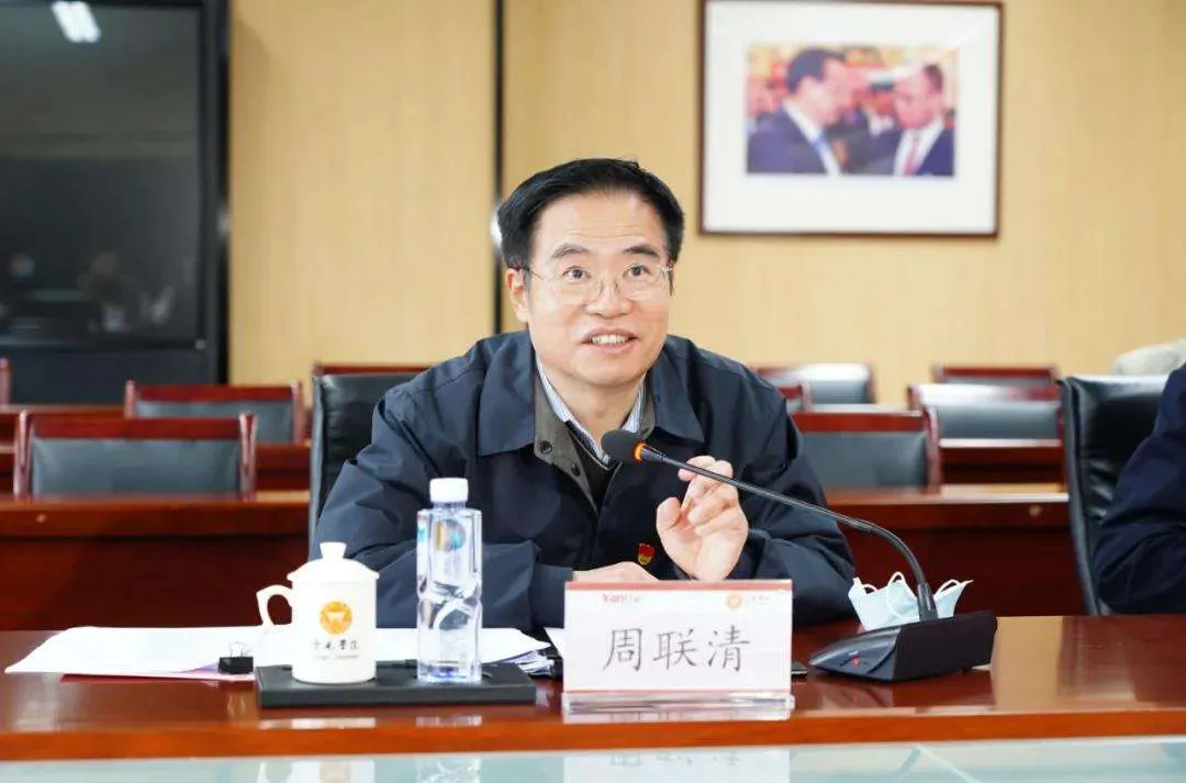 庄稼汉卸任福建省委常委后，已任新职