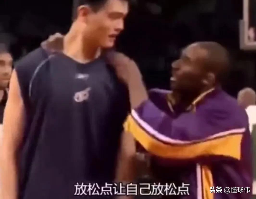 nba为什么喜欢中国明星(弗兰西斯回忆老队友姚明的第一次全明星之旅，深受乔丹和科比喜欢)