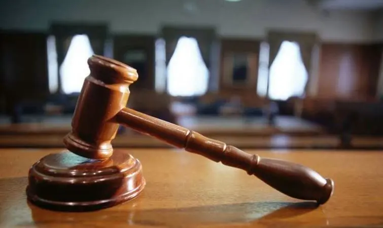 最惨前夫！妻子婚内出轨，犯诈骗罪入狱，法院竟还判他还370万？