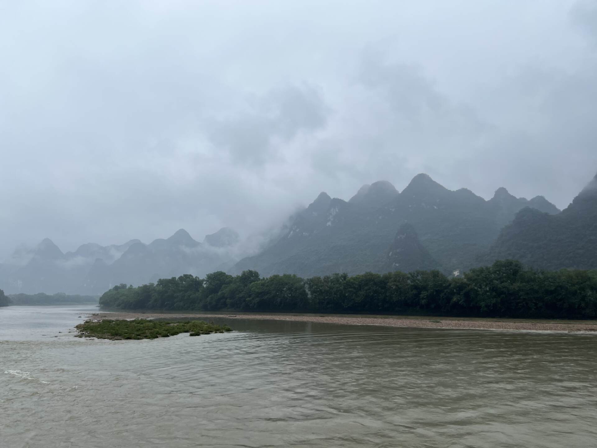 关于桂林，一座优缺点都格外鲜明的城市