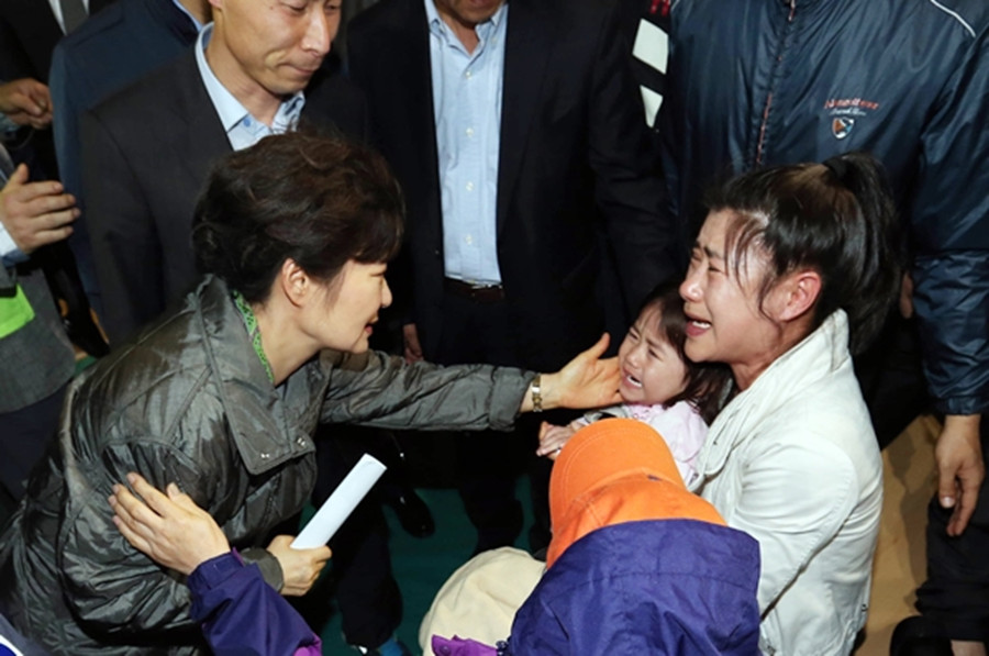 世越号事故发生后，韩国政府为何阻止救援？上海打捞局发现真相？