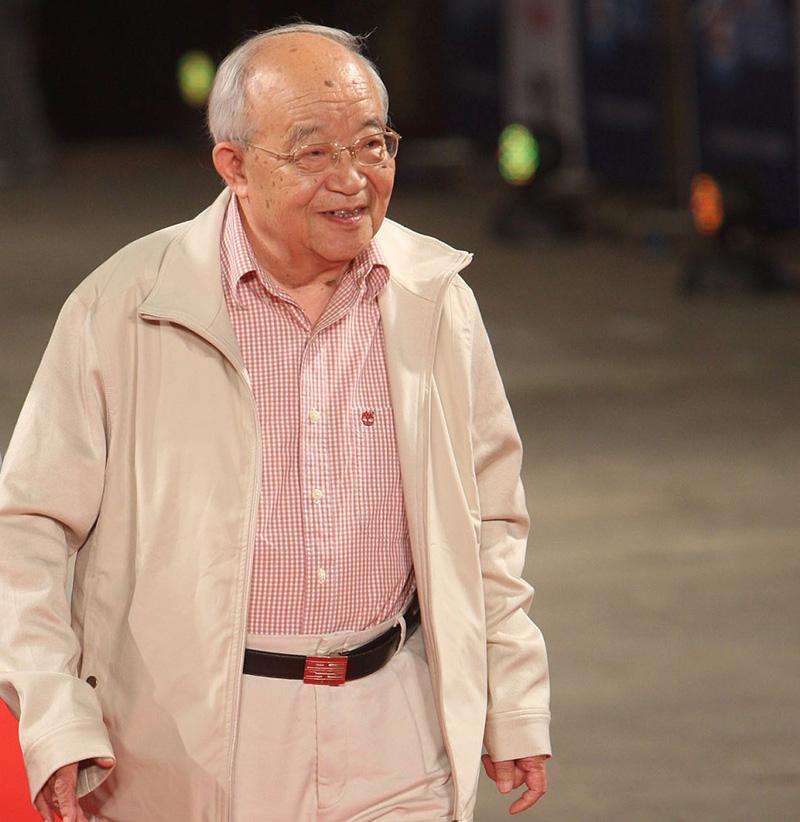 一个月内10位明星相继去世，最年轻的还未结婚，每一个都令人不舍