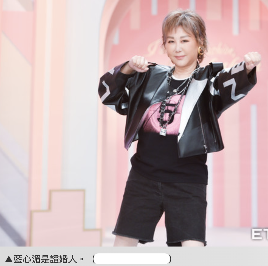 许玮甯晒与邱泽合影秀钻戒官宣结婚，三天前领证，自曝还没有怀孕