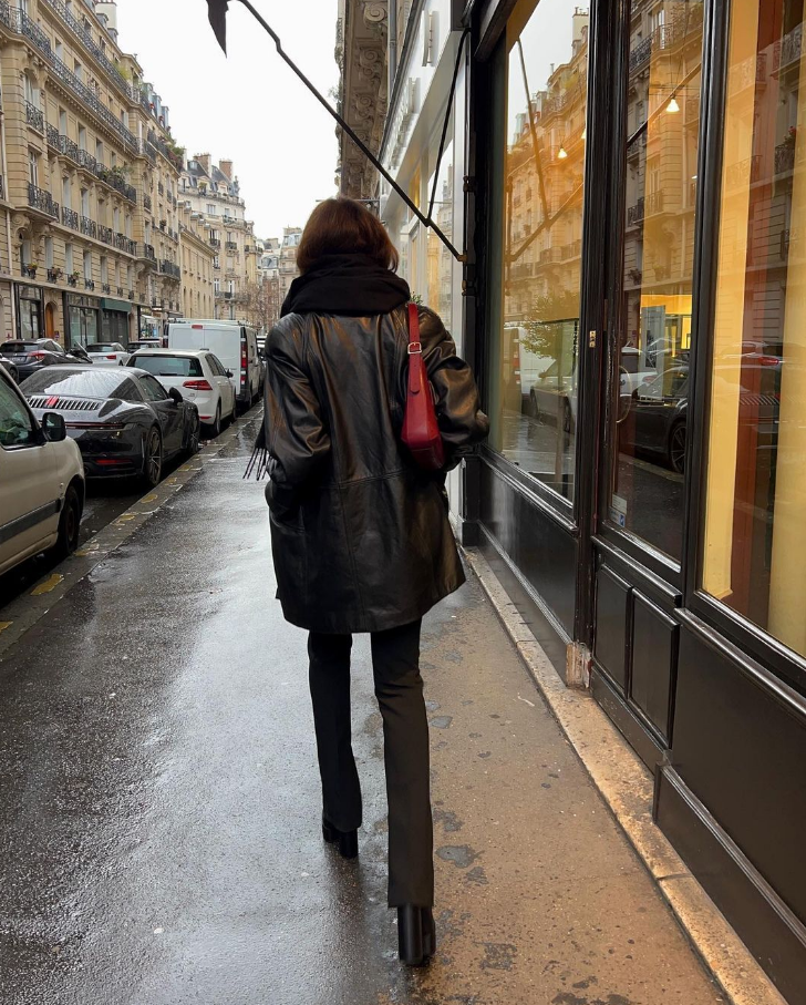 巴黎ins博主Solenelara 不同于传统浪漫法式的极简街头风格