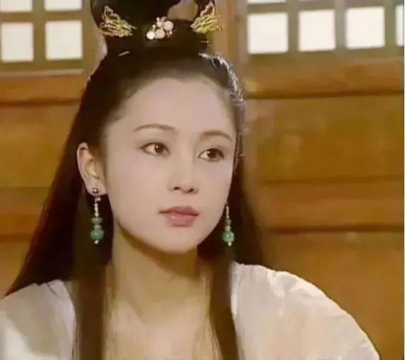 12位年过50的美人今昔颜值对比：有人还敢演丫头，有人整容致脸崩