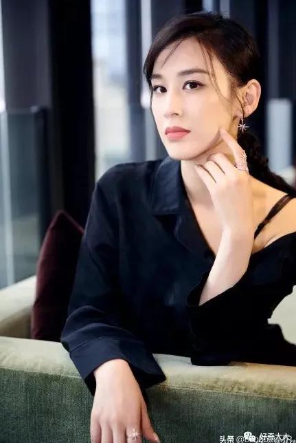 黄圣依，30张精美的照片