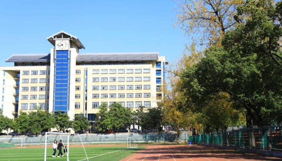 江苏省内高校排名已出炉，以投档线为依据，江苏大学排名垫底？