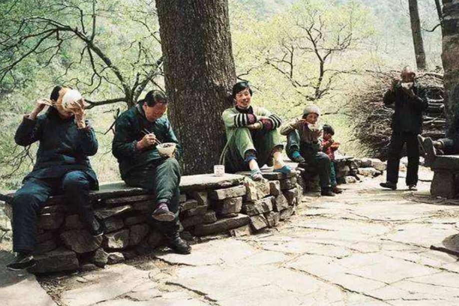 1976年，一名河南男子被冒名顶替上大学，37年后欲索赔115万