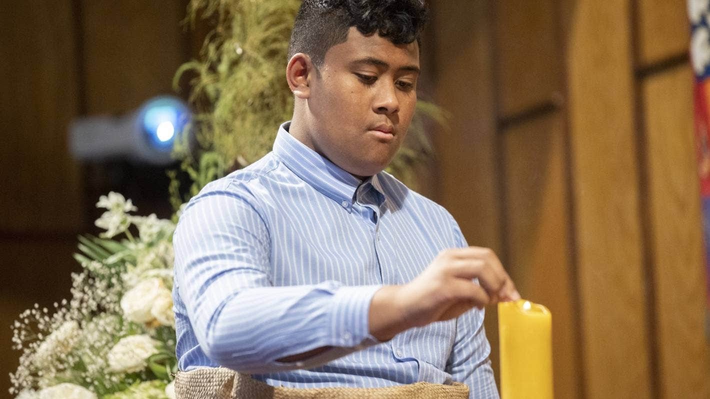 在华汤加人已与家人失联三天：最后通话中母亲称听到巨大爆炸声，此前未收到预警信息