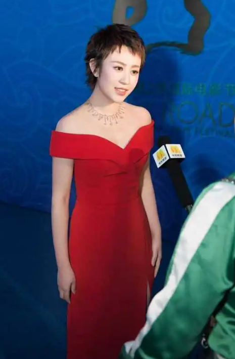 “一胖毁所有”的7位女星，怀孕前是窈窕淑女，怀孕后涨到190斤