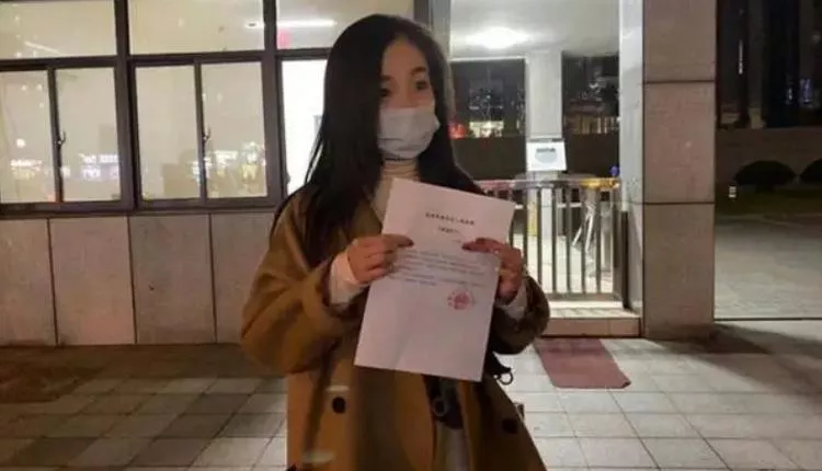 醒醒，她本来就没想当你的初恋