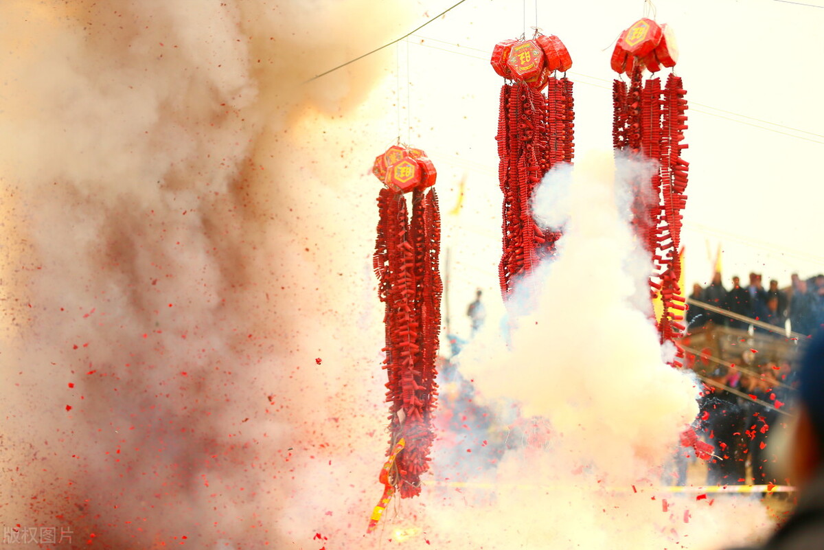 隆隆的爆竹声 爆竹声响起 - 情书号