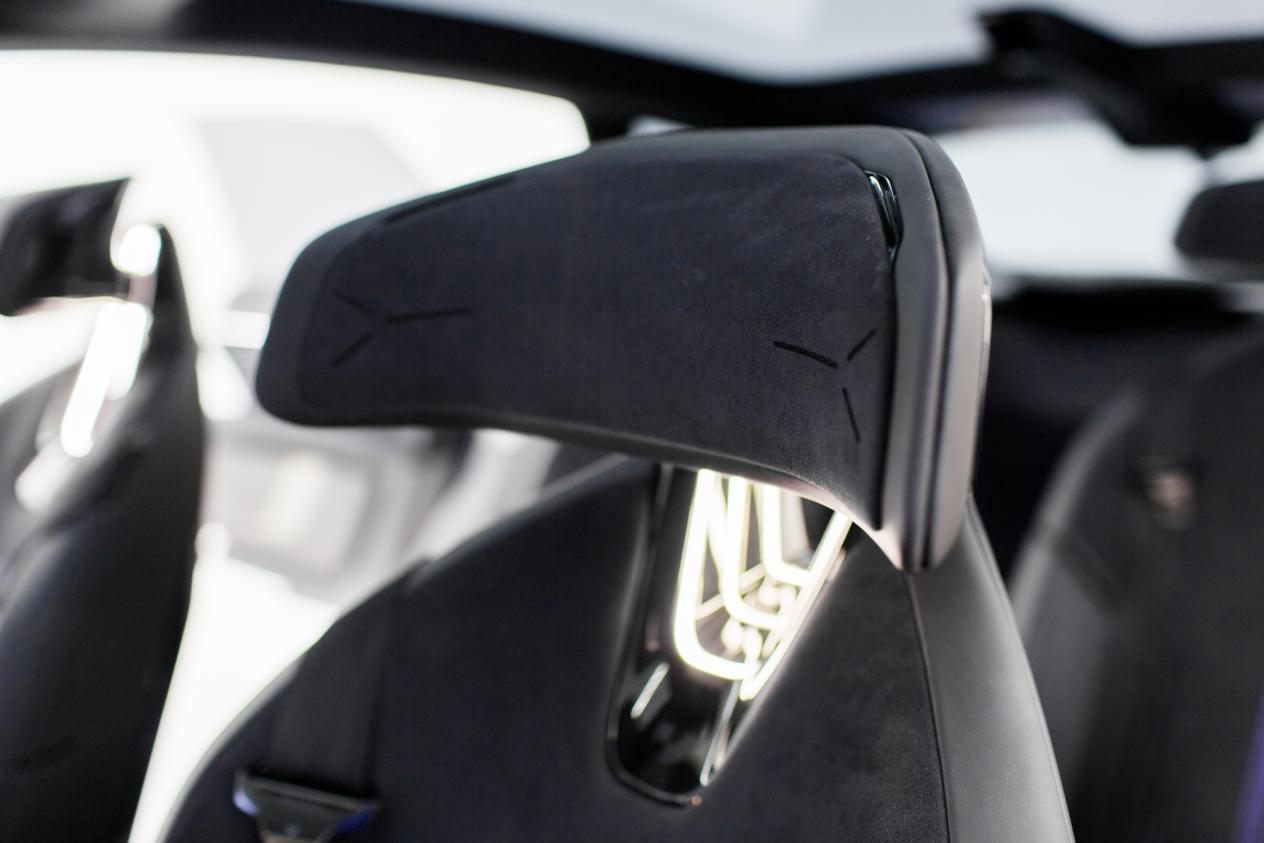 百度旗下第一款车来了！静态体验集度ROBO-01概念车