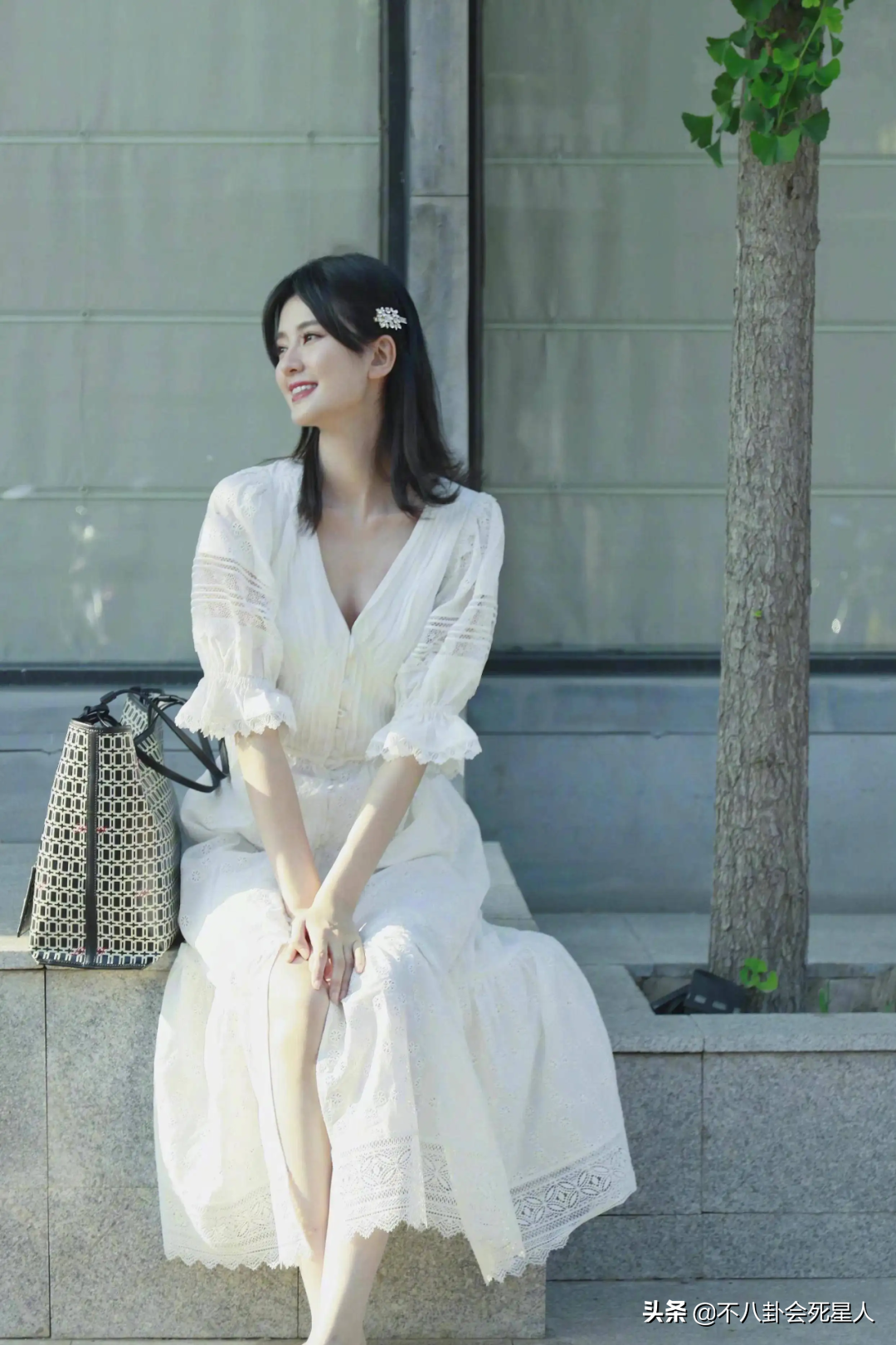 扁头，大头，秃头，这8位女星貌美如花，却“输”在了头上