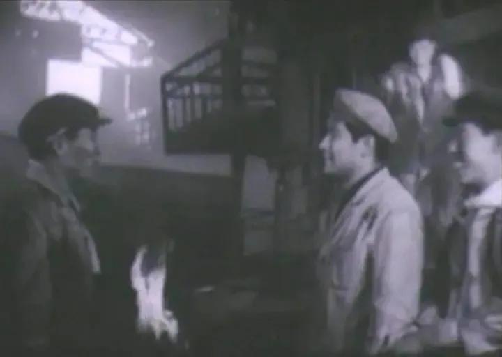 世界电影（0105）朝鲜电影《轧钢工人》（1972）剧照欣赏