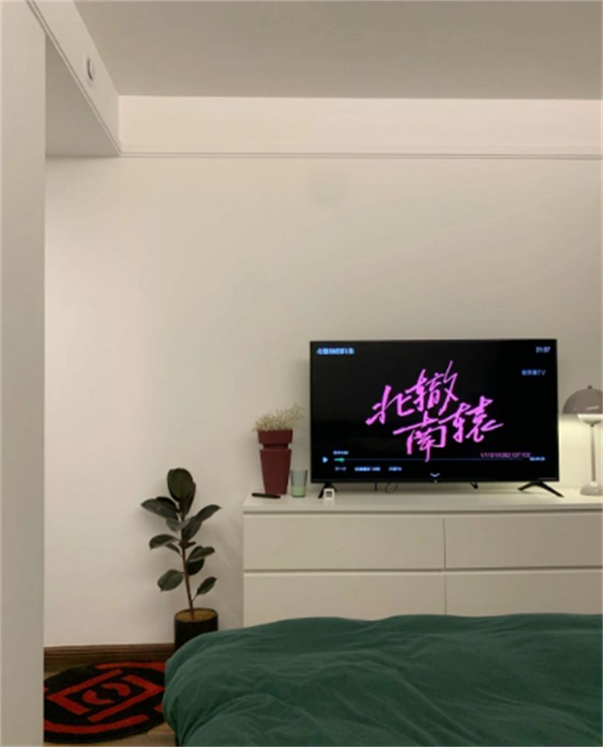 新房入住半年，发现当初卧室坚持“5不装”，真的是太对了