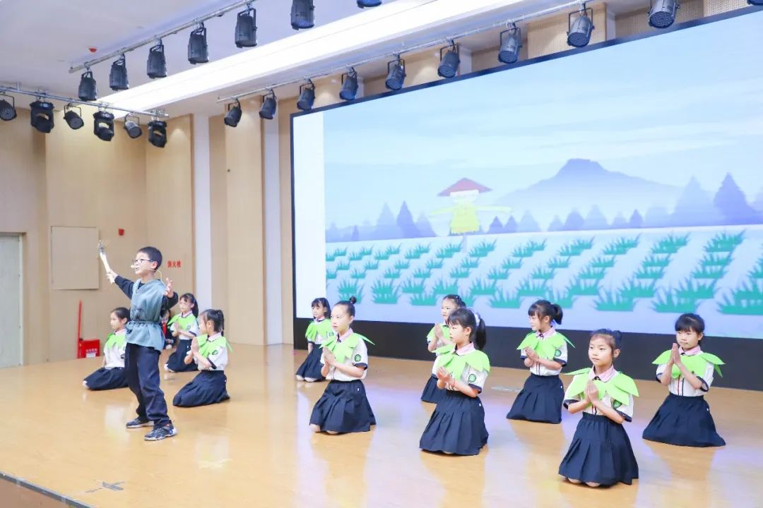 花田花绽，阅读悦心｜双流区黄甲小学举行读书节之阅读表演赛