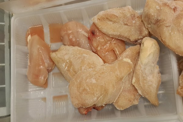 不管是猪肉还是什么肉，放在冰箱超过3个月，宁愿扔掉也别吃？