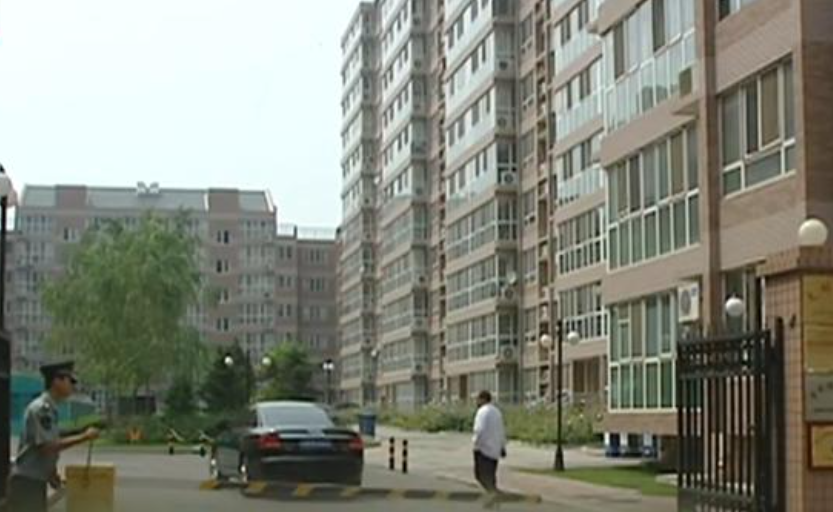 2007年，18岁漂亮女保姆在电梯内被惨遭杀害，行凶者竟是67岁老头