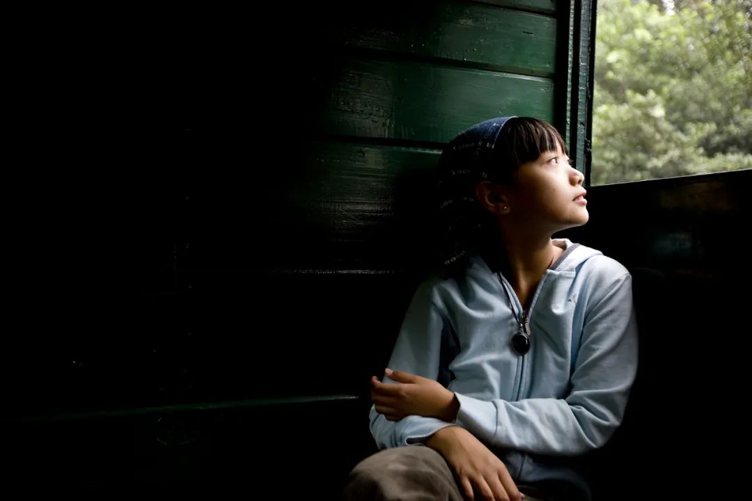 为何怀旧成潮流？心理学家：当人们缺乏幸福感，就会留恋过去